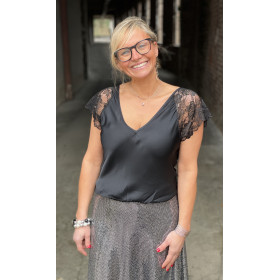 Blouse V épaules dentelle